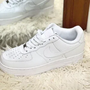 حذاءnike air force أبيض – مقاس 43 – سعر مناسب
