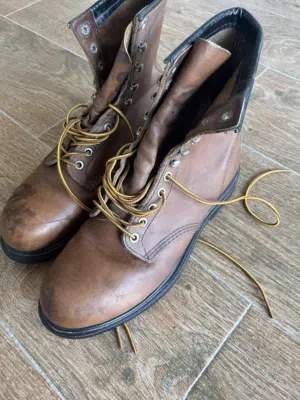 ريد وينج Safety Boots أصلية – Steel Toe + EH – مقاس 41.5