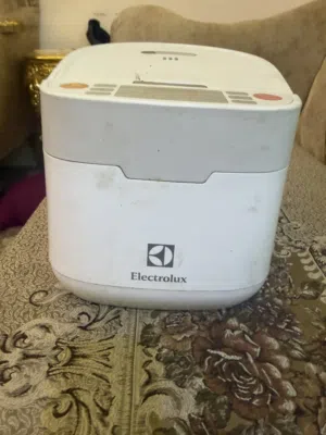 طنجرة كهربائية حالة ممتازة