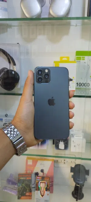Apple iPhone 12 Pro 128 GB in Tripoli