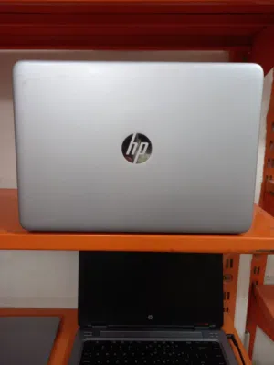 لابتوب  hp المعالج كور اي 5 الجيل  السادس . الهارد 256. ssd الرام 8 حجم الشاشة 14