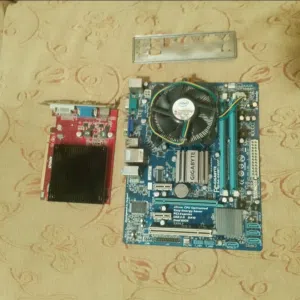مذربورد gigabyte ga-g41mt-s2p 4gb ram + core 2 quad + AMD Radeon hd 5450 2gb مستعمل للبيع