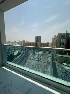 للبيع غرفتين وصاله خصم 150 الف من السعر الاساسي في عجمان برج الواحه جيم مسبح باركن سعر لقطه