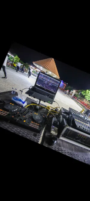 حفلات DJ استعداد تام لتلبية جميع المناسبات بافخم الأجهزة DJ واجمل الريمكسات  بأسعار تناسب الجميع