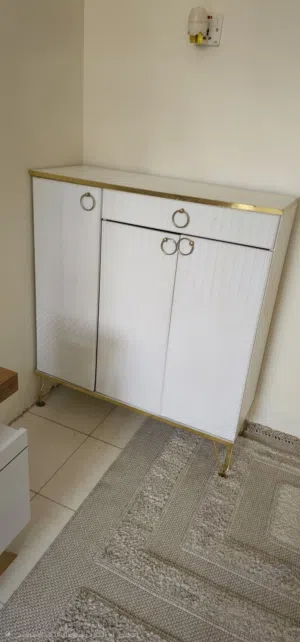 كومدي وجزامه مستعمل للبيع