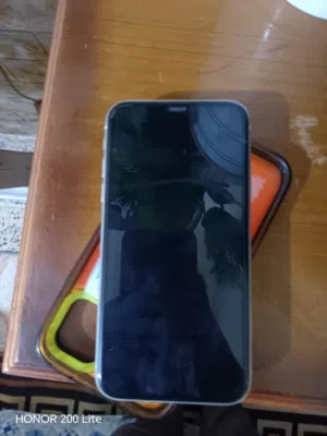 Apple iPhone 11 128 GB in Basra