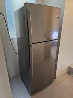 بحالة ممتازة - refrigerator in excellent condition