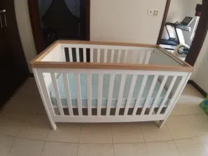 Baby bed with mattress