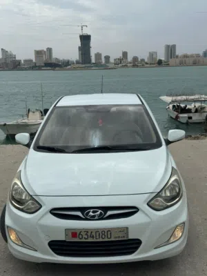 Hyundai Accent -2013