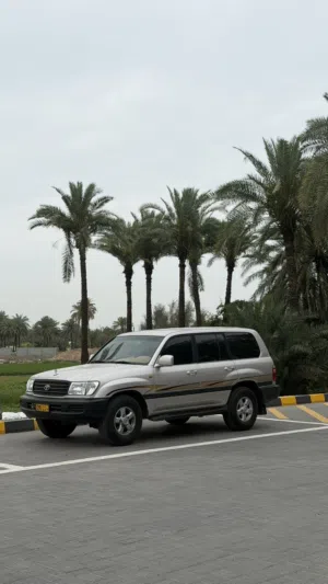 Used Toyota Land Cruiser in Al Batinah
