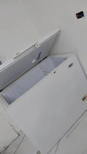 فريزر للبيع بحاله الوكاله ولا شخط