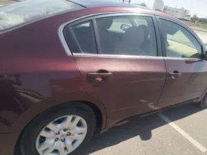 Nissan Altima 2012 maroon colour