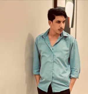 علي 