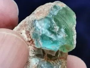 لمسبحه.. سبحه اختر ومن اجود الاحجارالكريمه الطبيعيه الخام واثمنها واغلاها اصنع لنفسك سبحة تبقى للابد