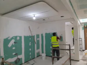 جميع أعمال الدهان الداخلي والخارجي شقق، فلل، مكاتب، ترميم، معجون، رش بوية  عمل نظيف وأسعار مناسبة يو