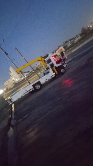ونشات ونش نقل جميع انواع السيارات والبضائع خدمه 24 ساعه باي وقت جاهزين ليل نهار باسرع مايمكن بنكون