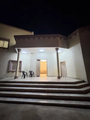 300 m2 3 Bedrooms Townhouse for Rent in Dhofar Salala