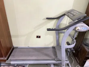 جهاز مشي كهربائي