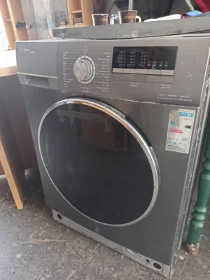 غساله ملابس شبه جديد ممتازه ماركه عالميه 10 كيو ...