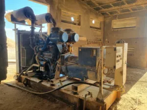 مولد بيركنز ميقا إلا ربع الصافي 750kva خادم 7000 ساعة المكان البيضاء