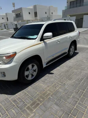 Used Toyota Land Cruiser in Abu Dhabi