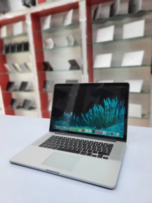 APPLE MACBOOK PRO A1398 CORE I7 PROCESSOR 16GB RAM 250GB SSD 15INCH RETINA DISPLAY FREE BAG