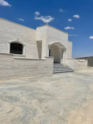 2 Bedrooms . Furnished . Daily0