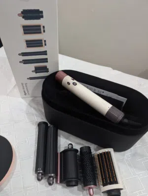 Dyson Airwrap Complete Long - Barely Used دايسون ايرواب - مستعمل بحالة ممتازة كالجديد