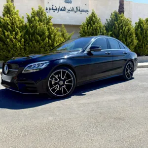 مرسيدس C200 موديل 2019 فل ابشن فحص كامل للبيع