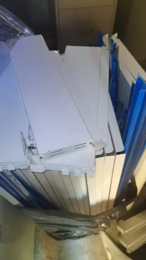 ارفف محلات للبيع