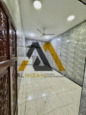 160 m2 4 Bedrooms Townhouse for Rent in Basra Jaza'ir