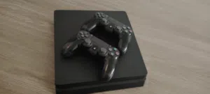 سوني 4 للبيع مع اجهزه اصليه شوف الوصف