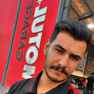 Ali Khalid 