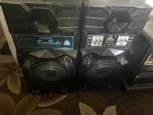 سماعات صوت عالي وصافي