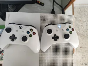 ايادي اكس بوكس وان اس. فقط.     بدون الاكس بوكس