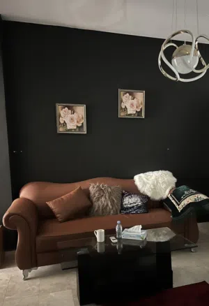كنبه جلد كبيره leather sofa