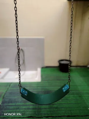مرجيحة حديقة عامة