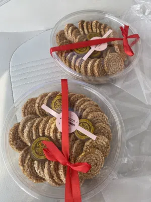 طبق حلويات سمسم