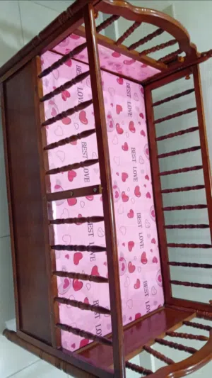 تخت بيبي للبيع