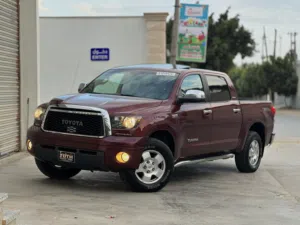 Used Toyota Tundra in Tripoli