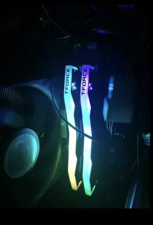 delta force 32 giga 3600 ddr RGB