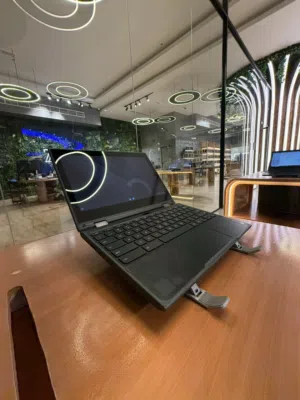 لابتوب lenovo/ شاشة اللمس / مع ضمان