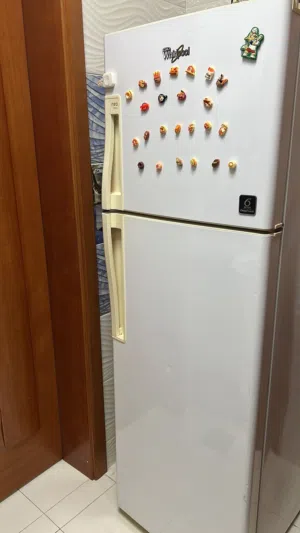 تلاجة بحالة جيدة fridge in a good condition