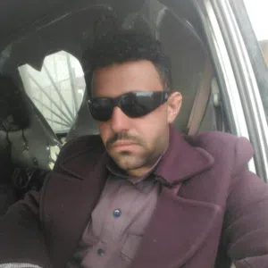 احمد علي 