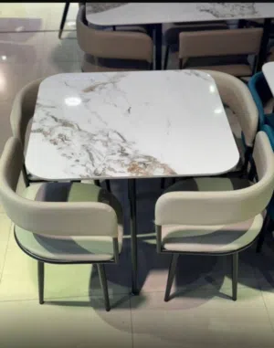 طاولات طعام للبيع