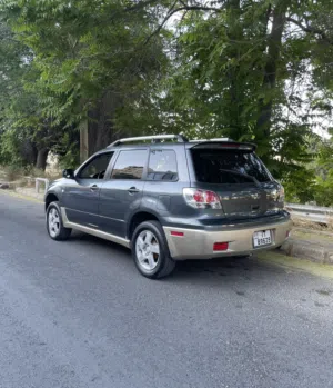 Used Mitsubishi Outlander in Salt