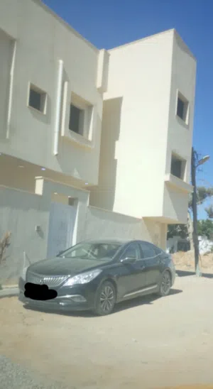 منزل دورين للبيع التاني نص تشطيب الخروب