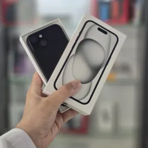 آيفون 15 – 128GB – بطارية 97% – ضمان 3 شهور