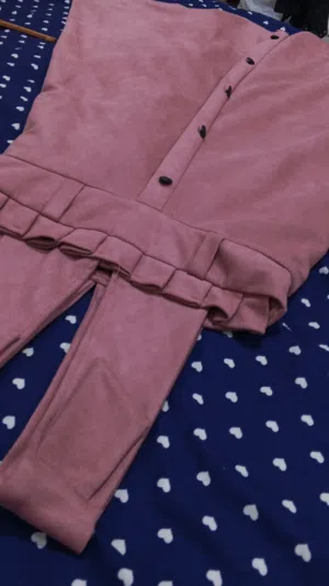 فساتين منوعه  للبيع