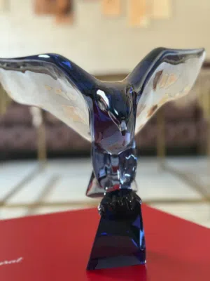 للبيع تناغرا النسر - ماركة باكارا